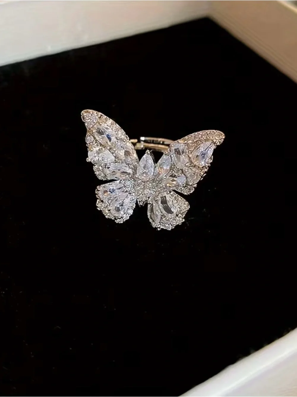 NEW! Crystal Butterfly Statement Ring. Adjustable Butterfly Ring 🦋 - Picture 7 of 9